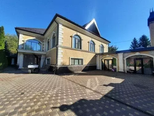 Дом 460 м на участке 6 сот. - Фото 0