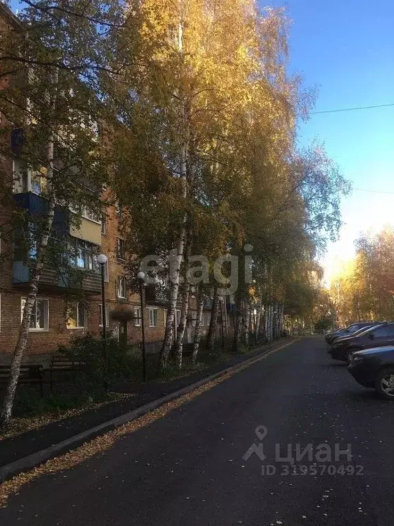 3-к кв. Кемеровская область, Анжеро-Судженск Октябрьский проезд, 10 ... - Фото 1