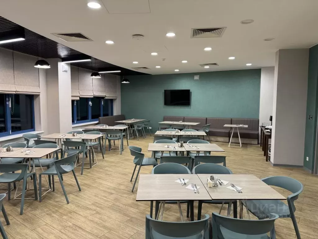 Помещение свободного назначения в Свердловская область, Екатеринбург ... - Фото 1