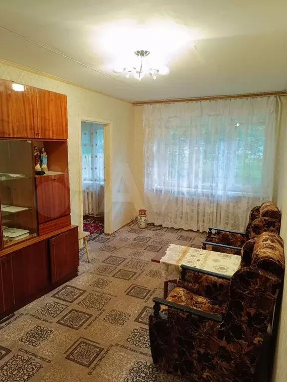3-к. квартира, 55 м, 1/4 эт. - Фото 0