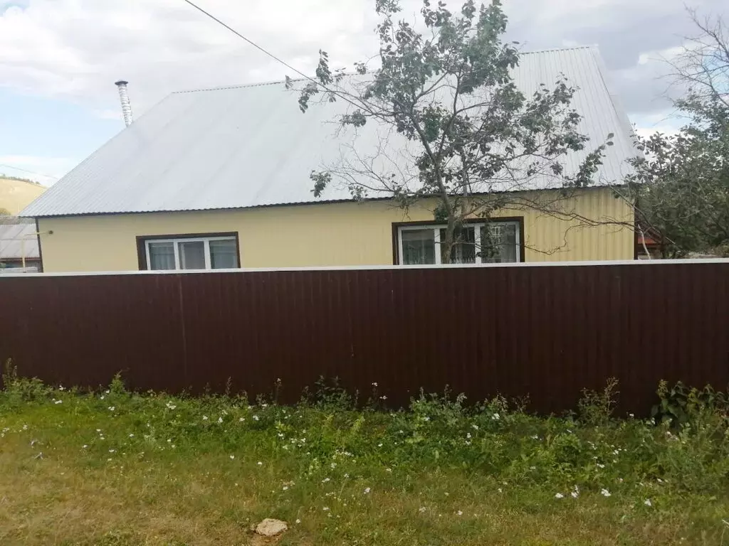 Дом в село Бишкураево, улица Гагарина (73.3 м) - Фото 0