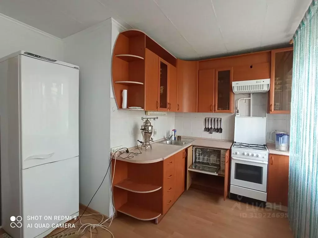 2-к кв. Омская область, Омск ул. 4-я Транспортная, 38 (61.0 м) - Фото 0
