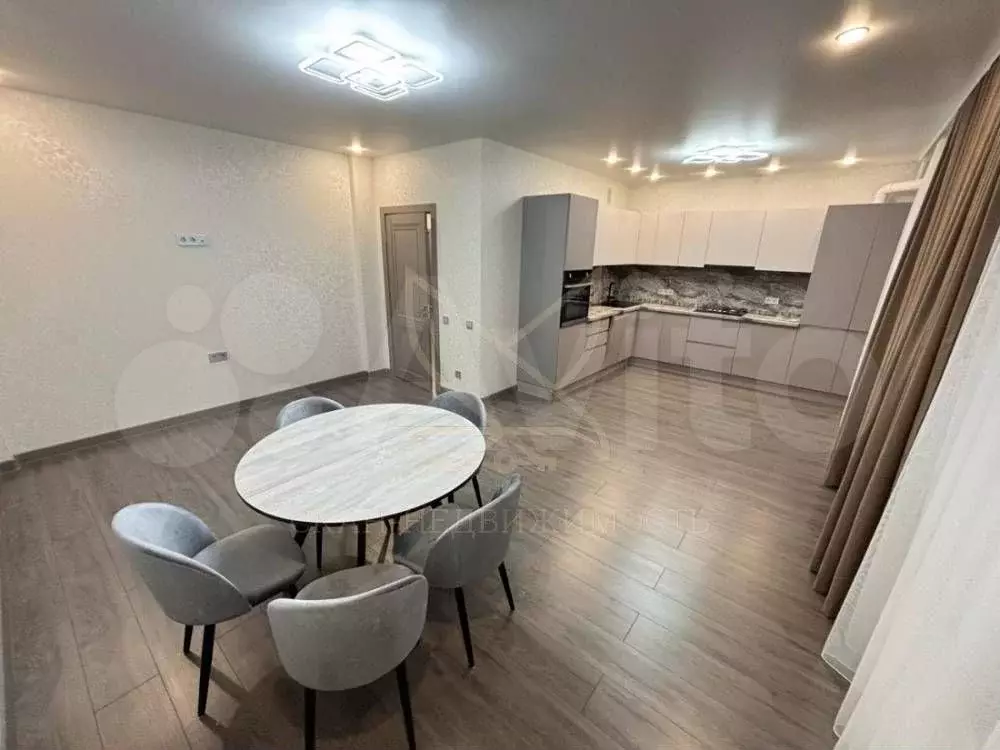 3-к. квартира, 110 м, 7/9 эт. - Фото 1