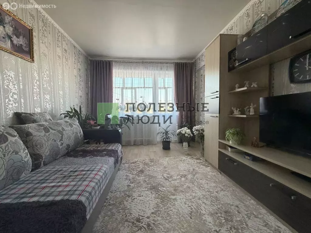 3-комнатная квартира: Ижевск, Майская улица, 14 (57.4 м) - Фото 1