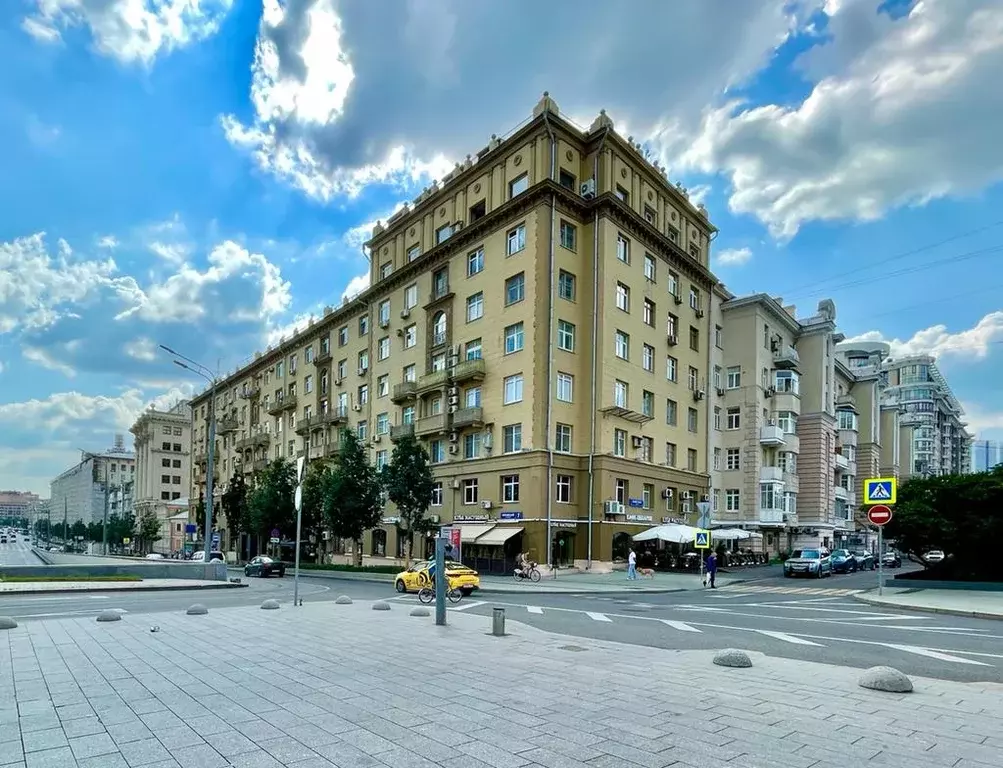 Продается 3-комнатная квартира - Фото 1