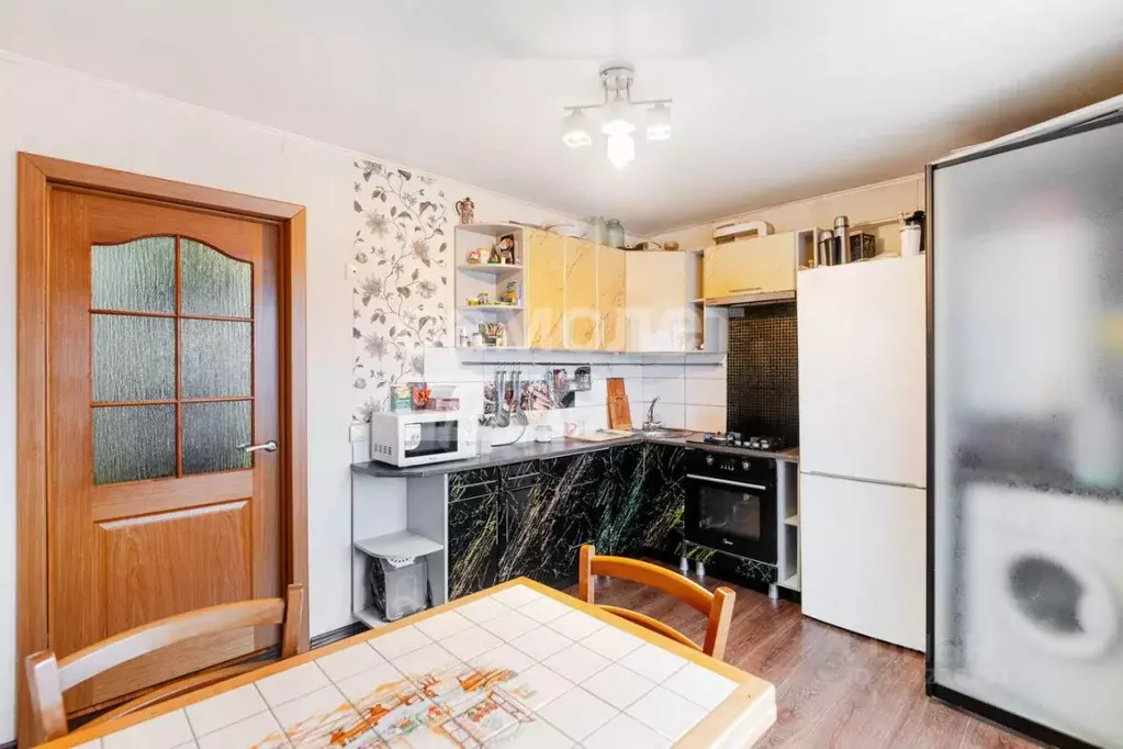 3-к кв. Омская область, Омский район, с. Троицкое, Ясная Поляна мкр ... - Фото 1