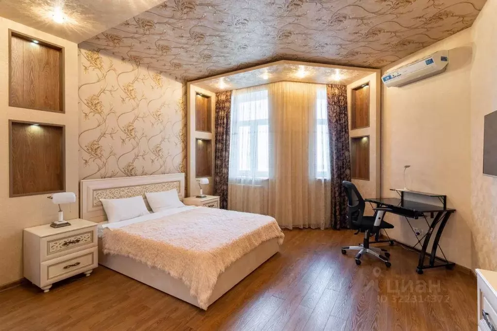 2-к кв. Тюменская область, Тюмень ул. Малыгина, 90 (80.0 м) - Фото 1