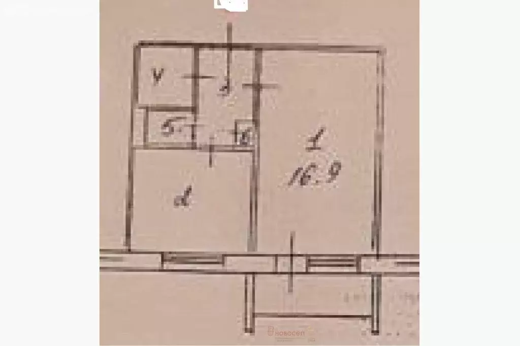 1-комнатная квартира: Среднеуральск, улица Свердлова, 6А (33 м) - Фото 1