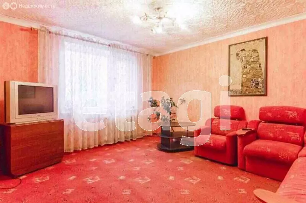 3-комнатная квартира: Комсомольск-на-Амуре, микрорайон Дружба, 20 ... - Фото 0