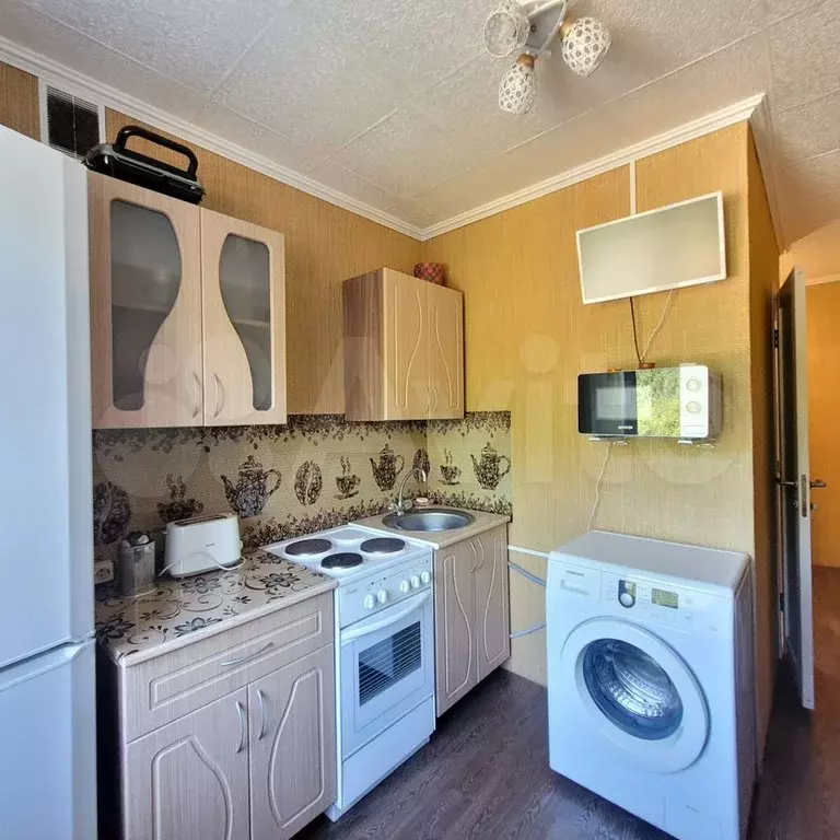 2-к. квартира, 45 м, 2/5 эт. - Фото 1