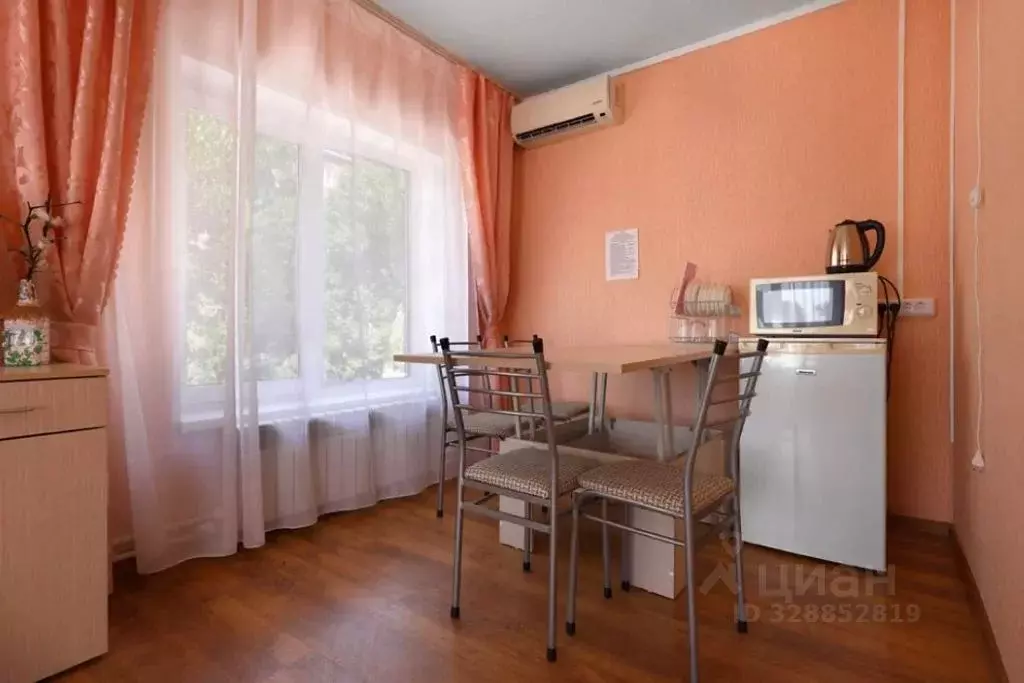Комната Краснодарский край, Ейск Рабочая ул., 1Б - Фото 2