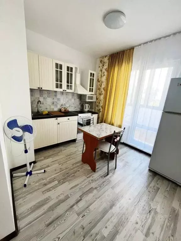 Студия Новосибирская область, Новосибирск ул. Ясный Берег, 35 (30.0 м) - Фото 0