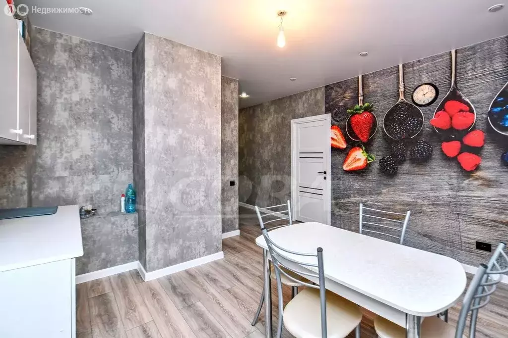 1-комнатная квартира: Тюмень, улица Менжинского, 60 (46 м) - Фото 2