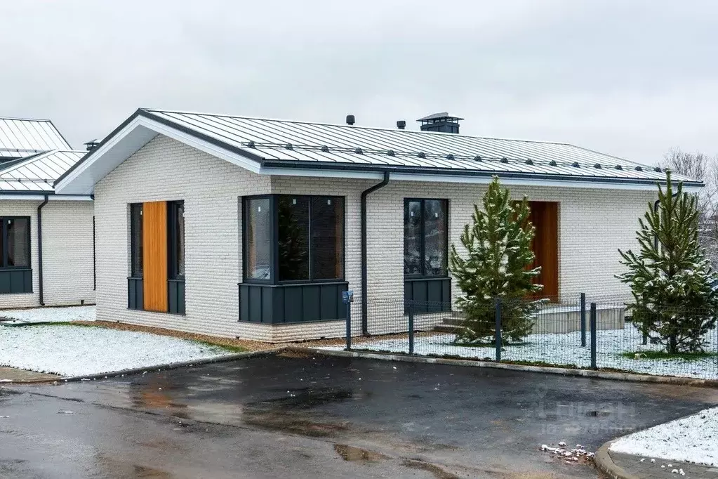 Коттедж в Московская область, Клин городской округ, д. Тиликтино  (105 ... - Фото 1