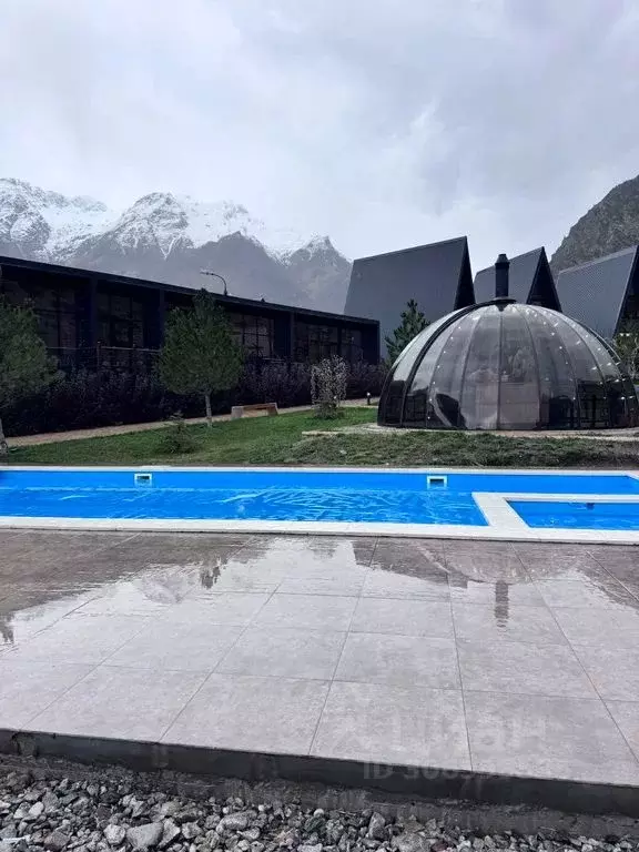 Дом в Кабардино-Балкария, Эльбрусский район, с. Эльбрус Школьная ул., ... - Фото 1