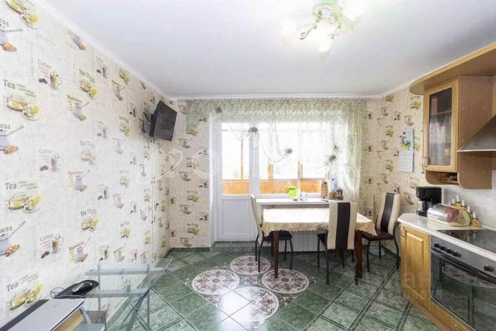 3-к кв. Тюменская область, Тюмень Новосибирская ул., 131 (98.0 м) - Фото 1