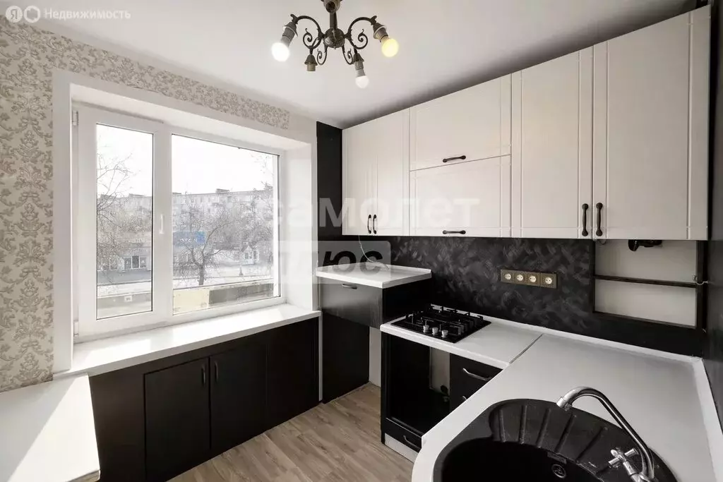 2-комнатная квартира: Великие Луки, проспект Гагарина, 17 (56.4 м) - Фото 1