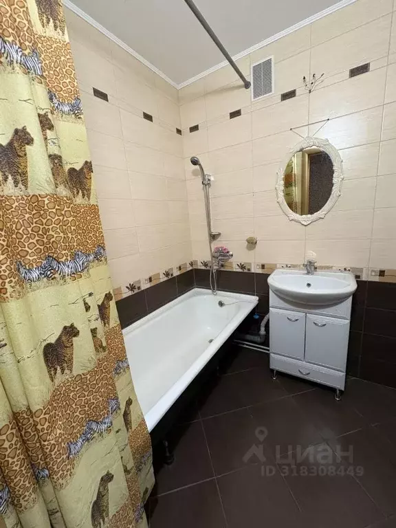 2-к кв. Брянская область, Брянск ул. Челюскинцев, 11 (56.0 м) - Фото 0