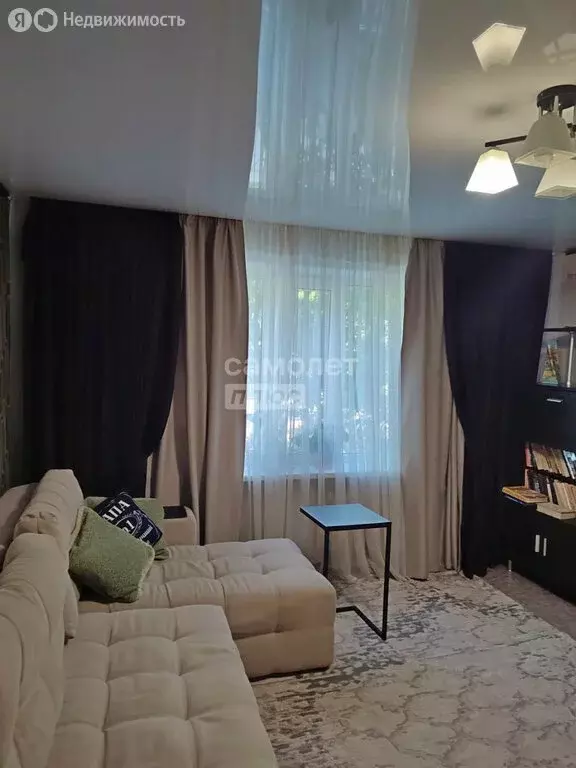 3-комнатная квартира: Волгодонск, улица Максима Горького, 161 (60 м) - Фото 0