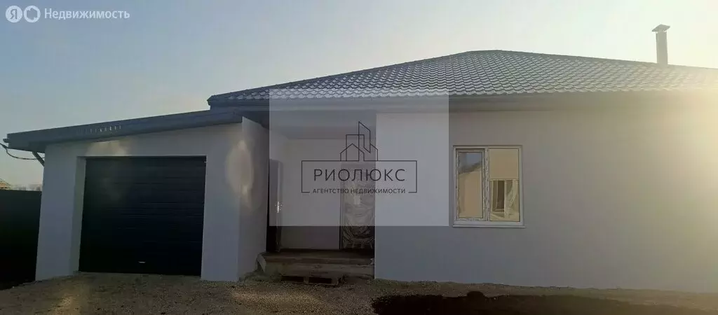 Дом в Магнитогорск, Омская улица (97 м) - Фото 1