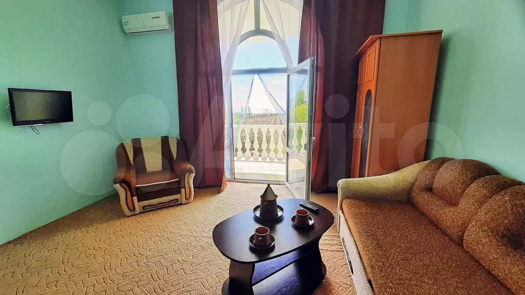 Комната 45 м, 2/2 эт. - Фото 0