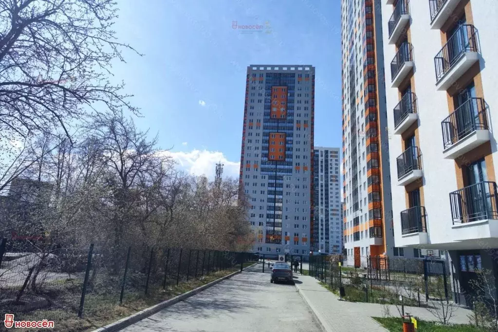 3-к кв. Свердловская область, Екатеринбург ул. Чапаева, 79 (80.0 м) - Фото 0