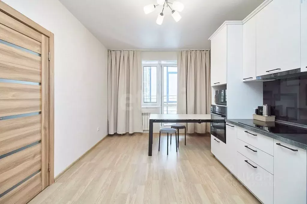 1-к кв. Тюменская область, Тюмень ул. Мельникайте, 38 (48.4 м) - Фото 1