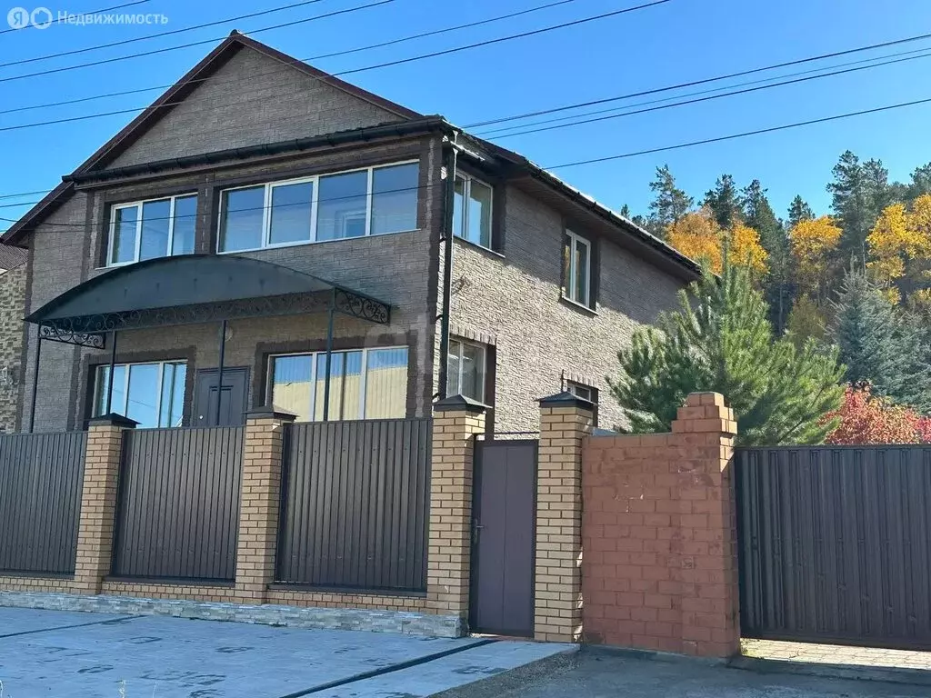 Дом в Иркутск, микрорайон Лесной (246.7 м) - Фото 1