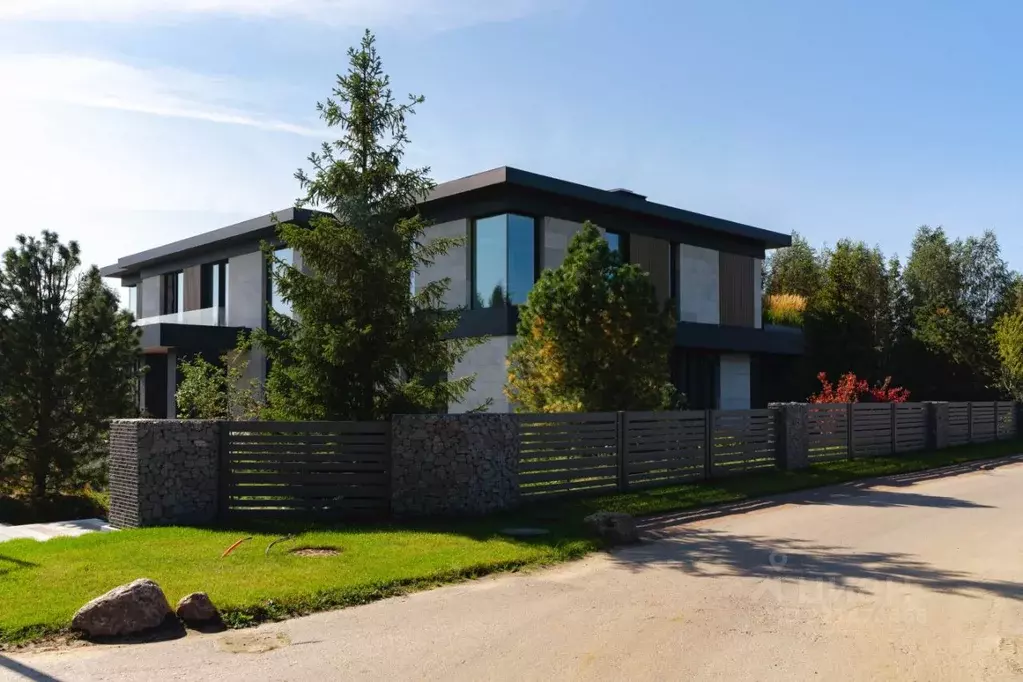 Дом в Ленинградская область, Выборгский район, Первомайское с/пос, ... - Фото 1