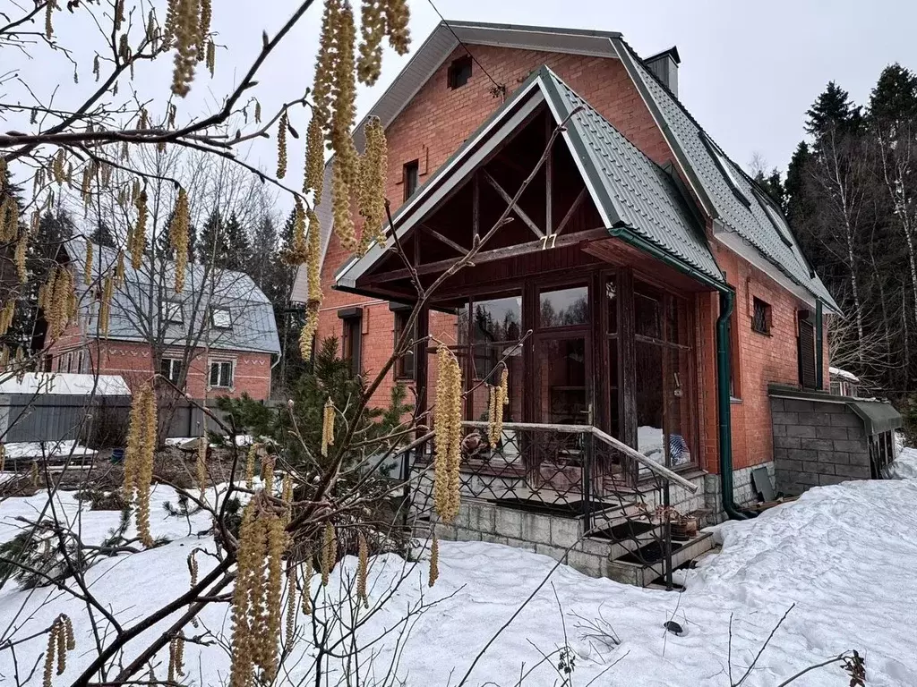 Дом в Московская область, Мытищи городской округ, д. Ларево 77 (200 м) - Фото 1