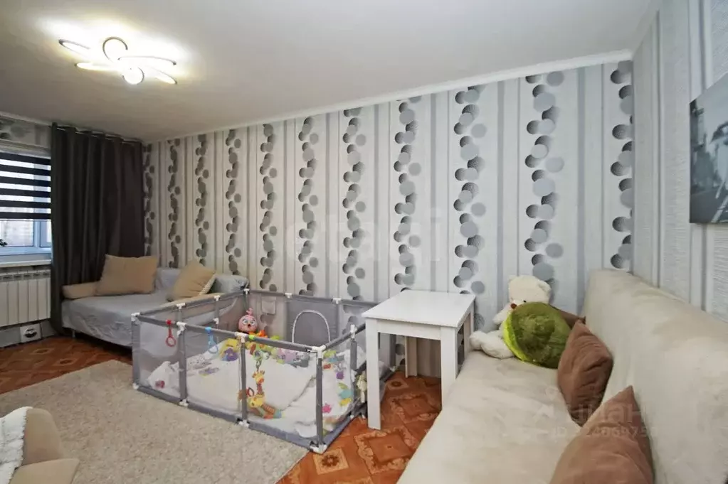 2-к кв. Омская область, Омск Сибирский просп., 8 (44.0 м) - Фото 2