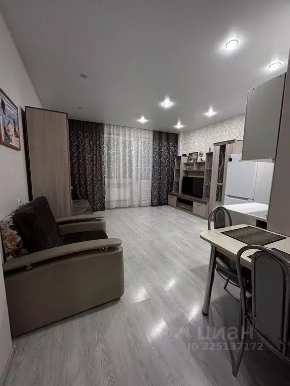 Студия Кировская область, Киров ул. Архитектора Валерия Зянкина, 11к1 ... - Фото 1