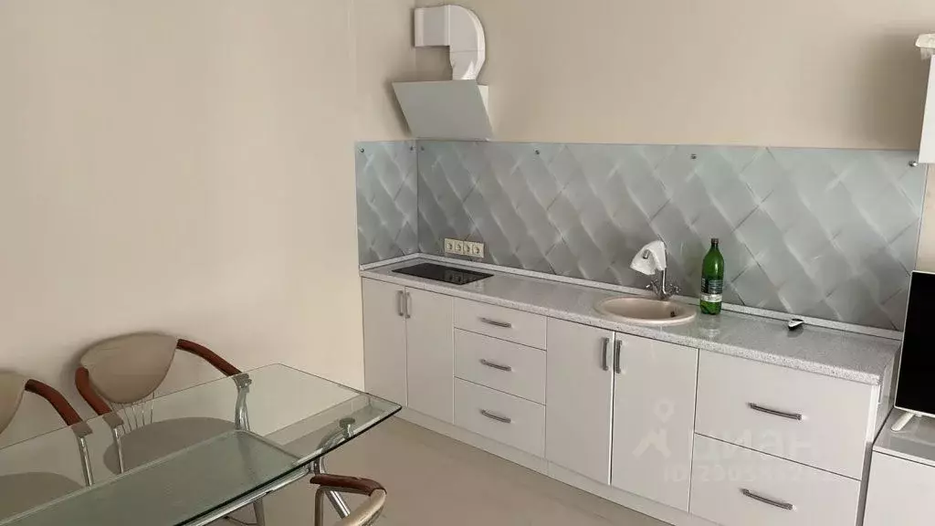 1-к кв. Ставропольский край, Кисловодск Кабардинская ул., 7 (50.0 м) - Фото 1