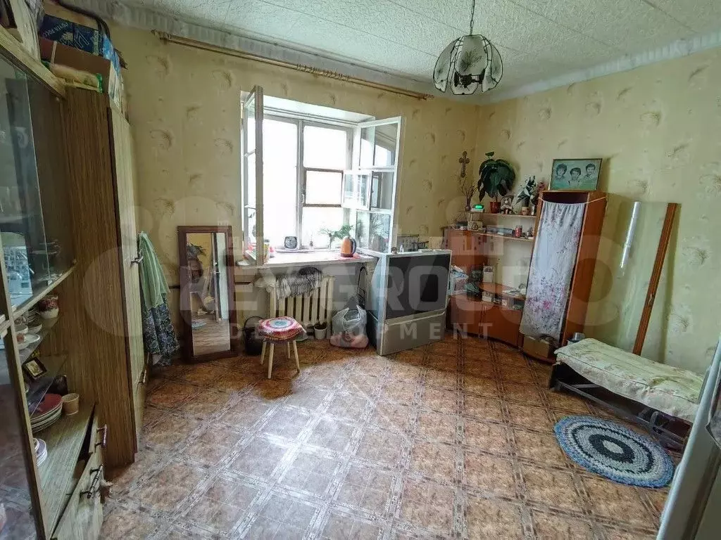 Комната 19,5 м в 3-к., 3/3 эт. - Фото 1