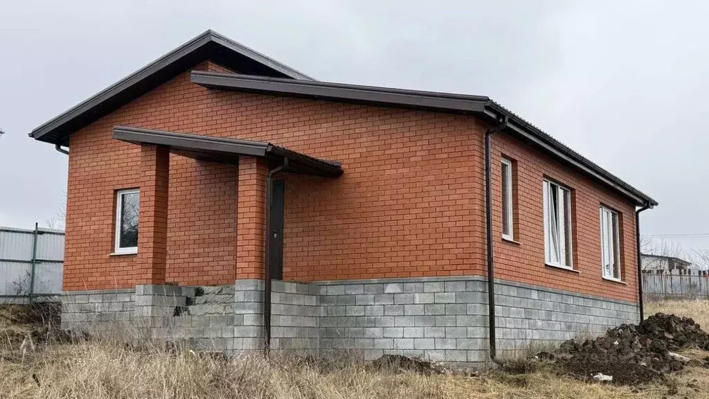 Дом в Белгородская область, Белгород ул. Имени Героя Советского Союза ... - Фото 1