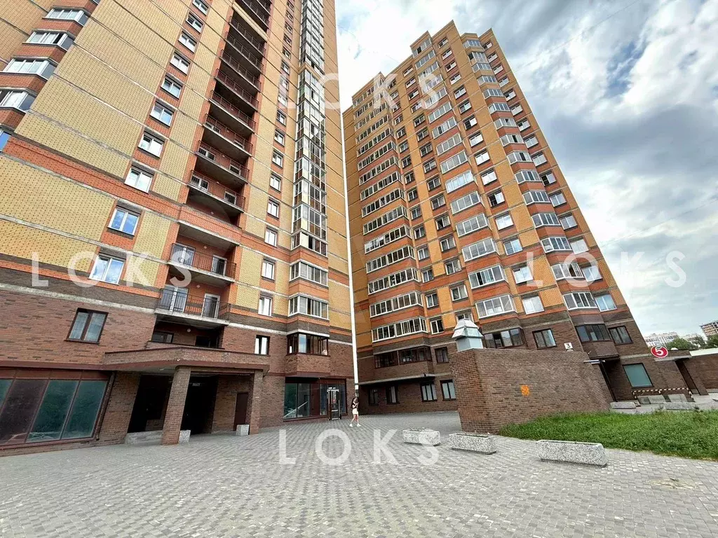 Универсальное помещение на 1-ой линии в крупном ж - Фото 1