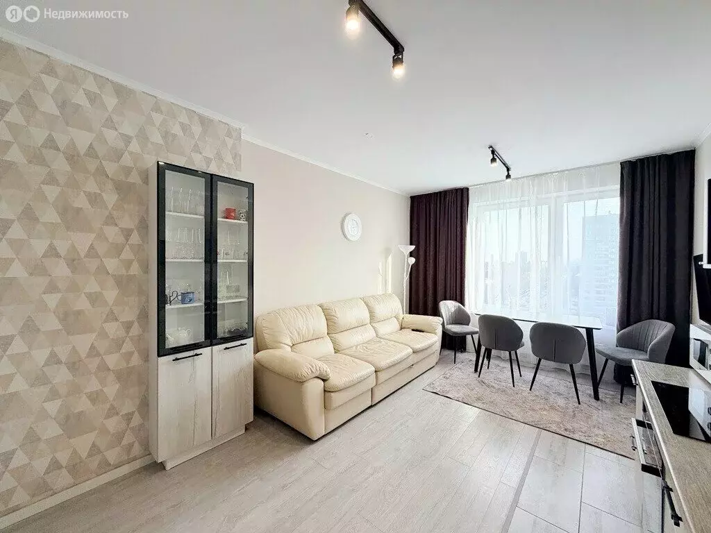 3-комнатная квартира: Екатеринбург, улица Данилы Зверева, 17А (90.1 м) - Фото 2