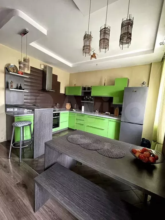 3-к. квартира, 90 м, 4/8 эт. - Фото 0