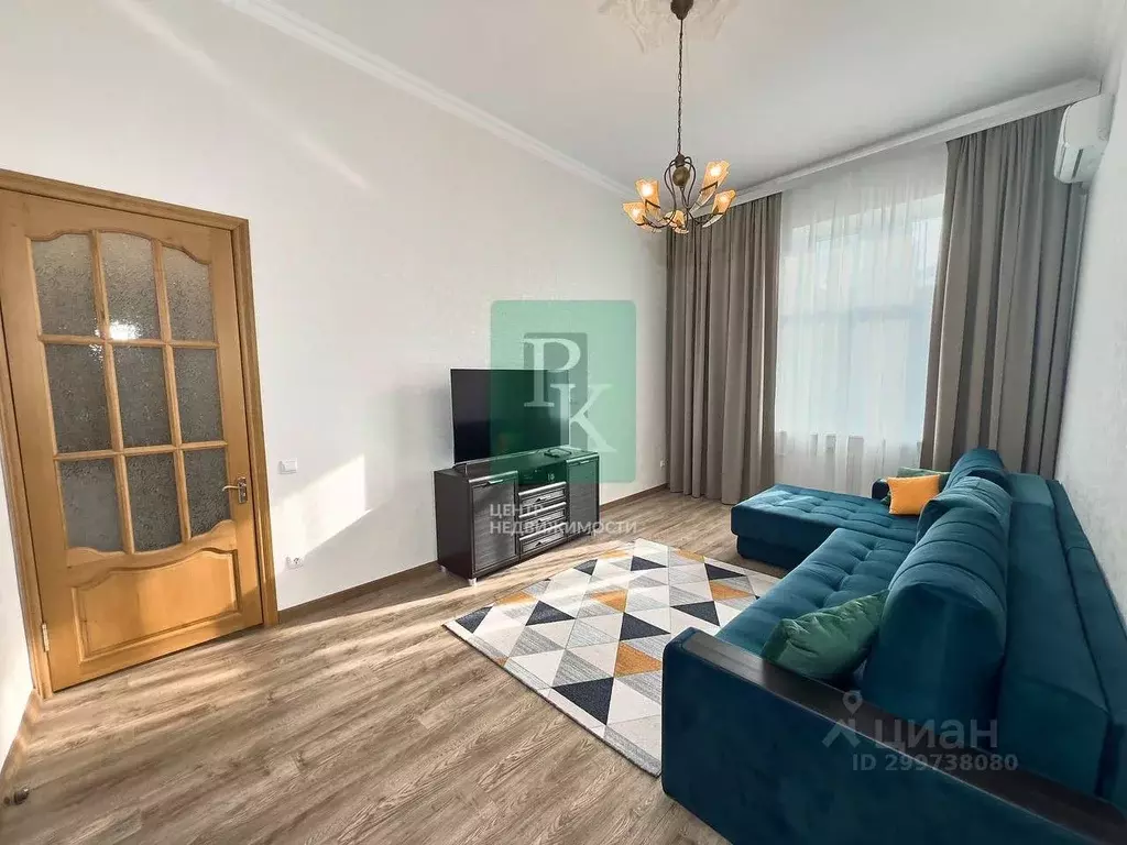 2-к кв. Севастополь просп. Нахимова, 5 (53.4 м) - Фото 0