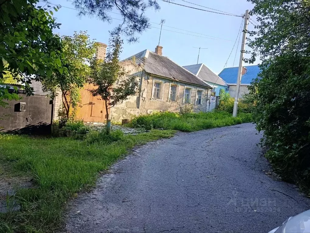 Дом в Белгородская область, Белгород пер. 1-й Зеленый, 5 (70 м) - Фото 1