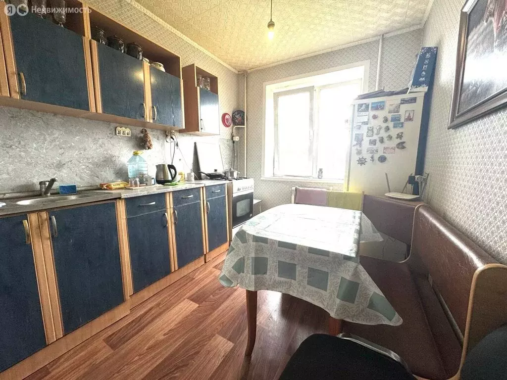3-комнатная квартира: Курган, жилой район Заозёрный, 6-й микрорайон, ... - Фото 2