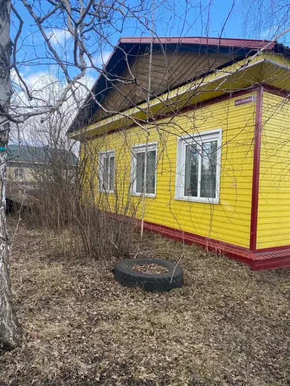 Дом в Кемеровская область, Ленинск-Кузнецкий район, пос. Чкаловский ... - Фото 0