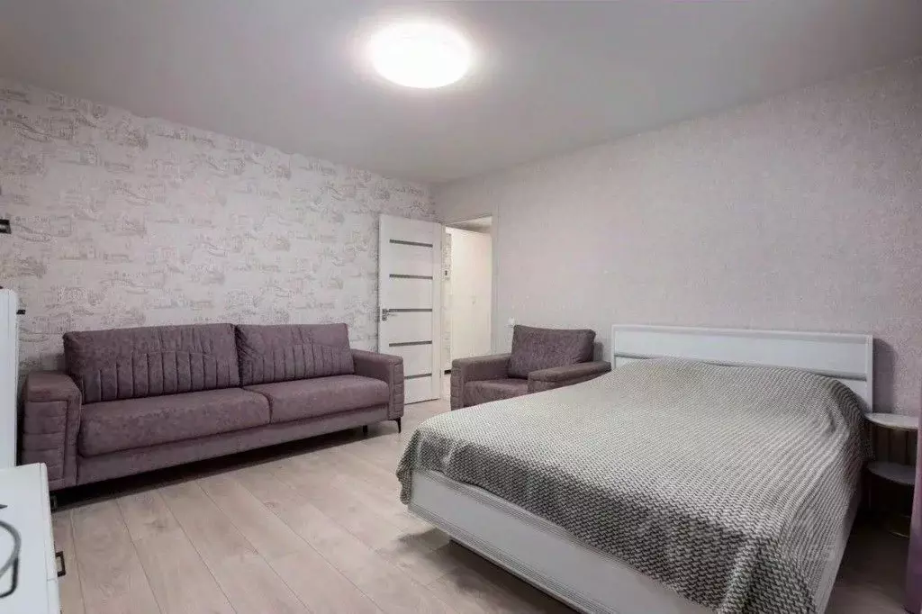 2-к кв. Вологодская область, Череповец Набережная ул., 17 (54.0 м) - Фото 1