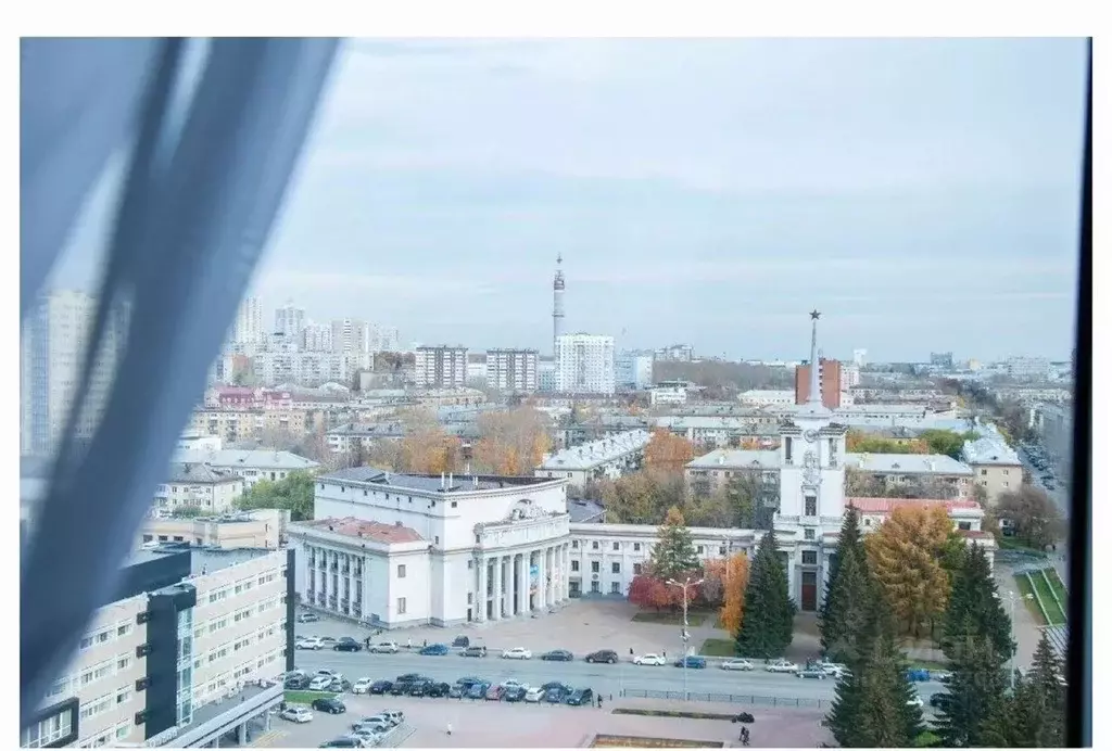 Офис в Свердловская область, Екатеринбург ул. Мамина-Сибиряка, 58 (640 ... - Фото 1