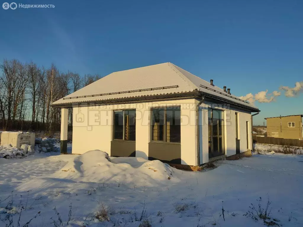 Дом в Смоленский муниципальный округ, деревня Туринщина, Зелёная ... - Фото 2