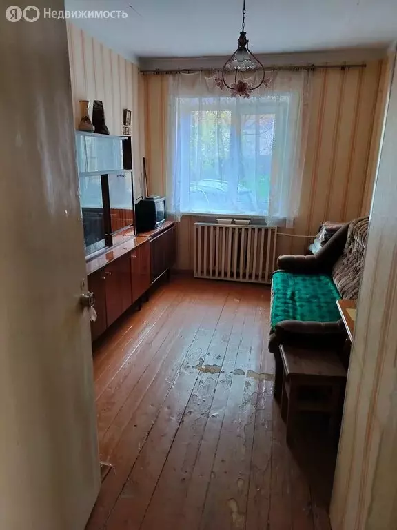 3-комнатная квартира: Великий Новгород, Прусская улица, 14 (58.9 м) - Фото 1