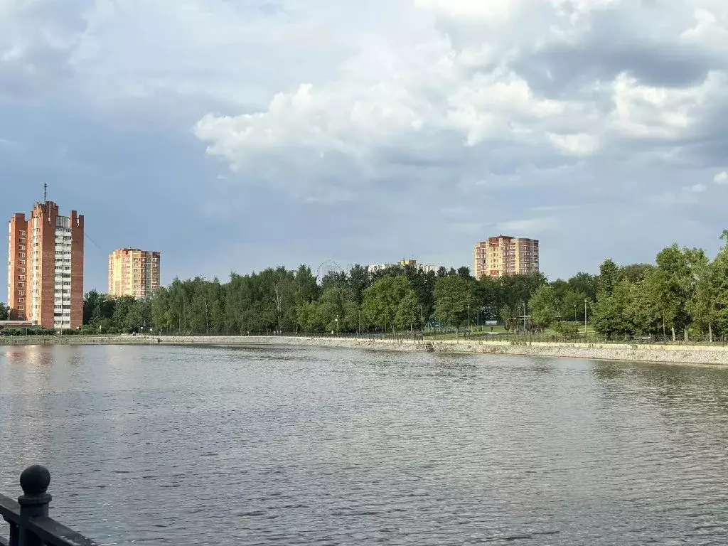 Продается 2-комнатная квартира - Фото 2