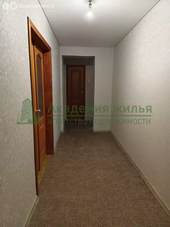 3-комнатная квартира: Энгельс, Кожевенная улица, 10 (63.5 м) - Фото 0