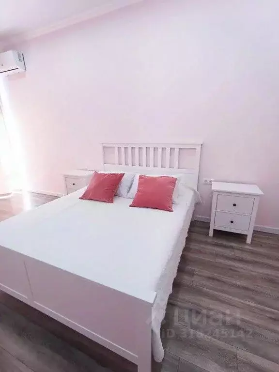 1-к кв. Краснодарский край, Геленджик Крымская ул., 22к13 (55.0 м) - Фото 0