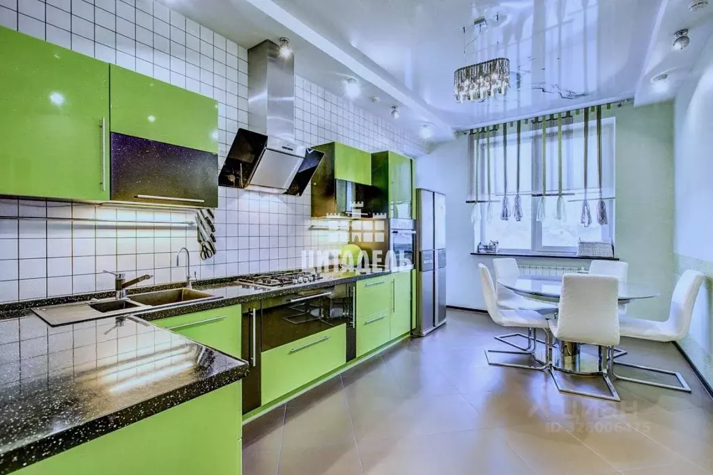 3-к кв. Воронежская область, Воронеж ул. Чернышевского, 42 (137.0 м) - Фото 0